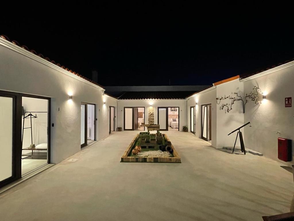 Alojamiento El Miajon De Los Castuos Valdesalor Exterior foto