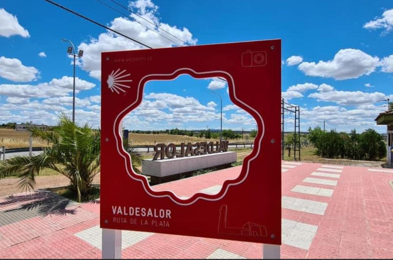 Alojamiento El Miajon De Los Castuos Valdesalor Exterior foto